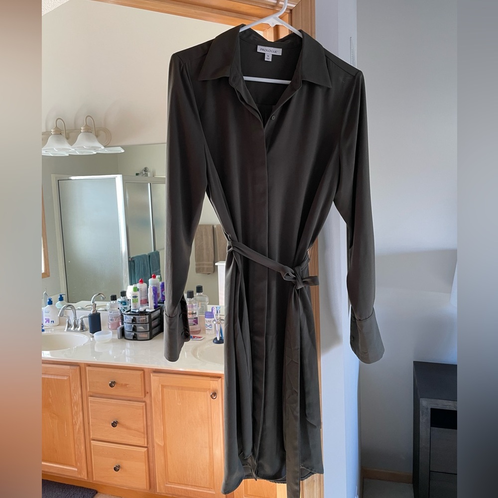 Woman’s dress size M